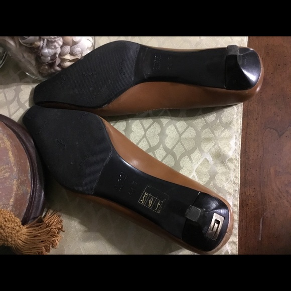 Gucci Rust Designer Leather Shoes - Picture 5 of 8